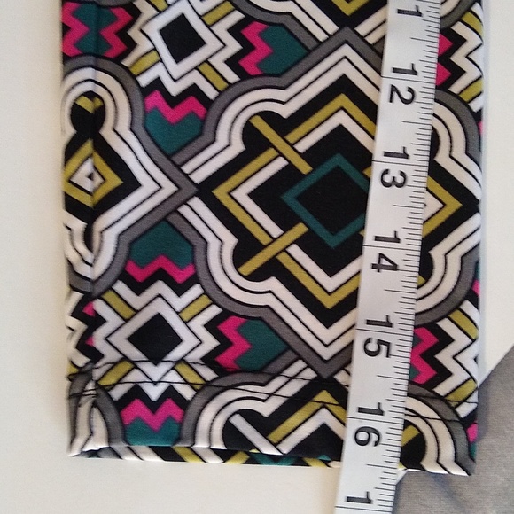 Tracy Negoshian small print Dress Green Black White pink abstract - Picture 8 of 10